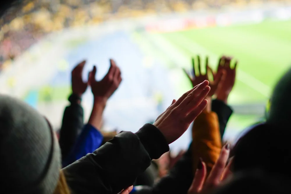 Fodboldfans på stadion